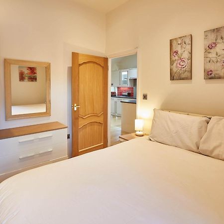 Host & Stay - Folkton Cottages Scarborough Bilik gambar